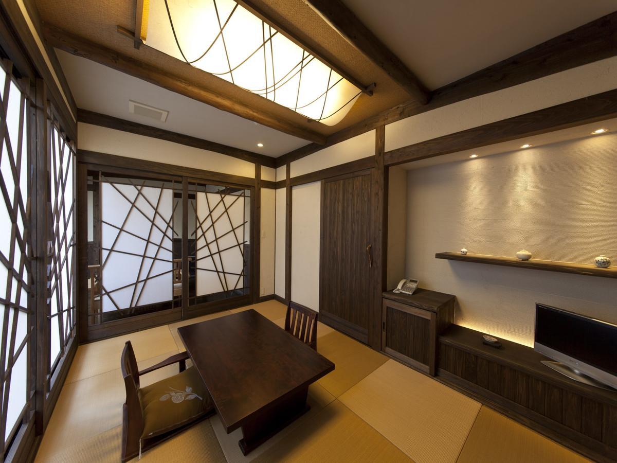 Gokuraku Onsen Takumi No Yado Hotel Takaharu Exterior foto